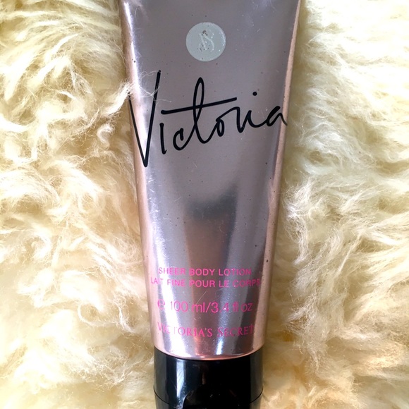 Victoria's Secret Other - Victoria’s Secret body lotion 100ml
